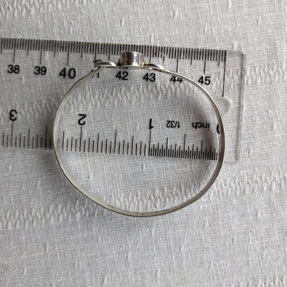 Taxco Sterling Hook-and-Eye Bangle with Black Gem 10g - Picture 9 of 11